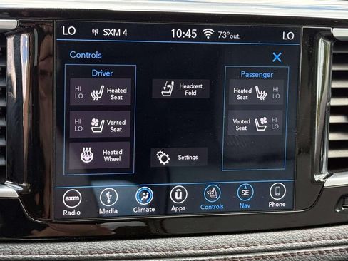 Used 2019 Chrysler Pacifica Limited FWD image 27