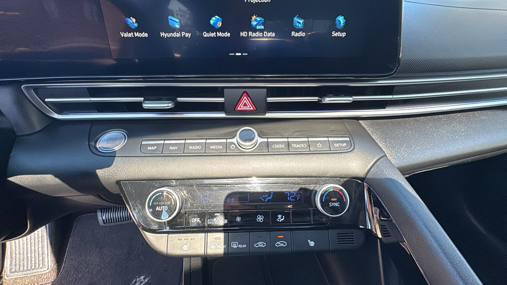Used 2024 Hyundai Elantra SEL w/ Convenience Package FWD image 21