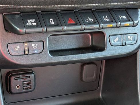 Used 2019 GMC Canyon Denali AWD/4WD image 15