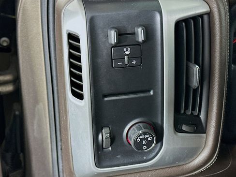 Used 2015 GMC Sierra 1500 SLE w/ Texas SLE Value Package image 17