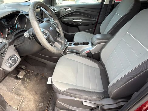 Used 2013 Ford Escape SE image 16