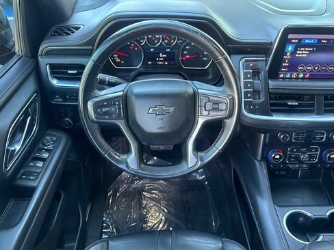 Used 2021 Chevrolet Suburban RST AWD/4WD image 17