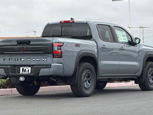 New 2026 Nissan Frontier PRO-4X w/ Tow Package AWD/4WD image 4
