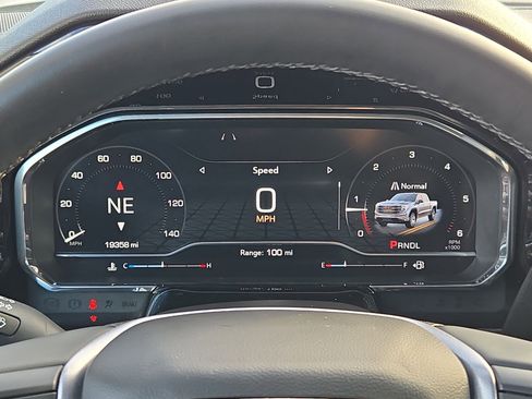 Used 2024 GMC Sierra 1500 Elevation w/ LPO, Elevation Black Package image 20