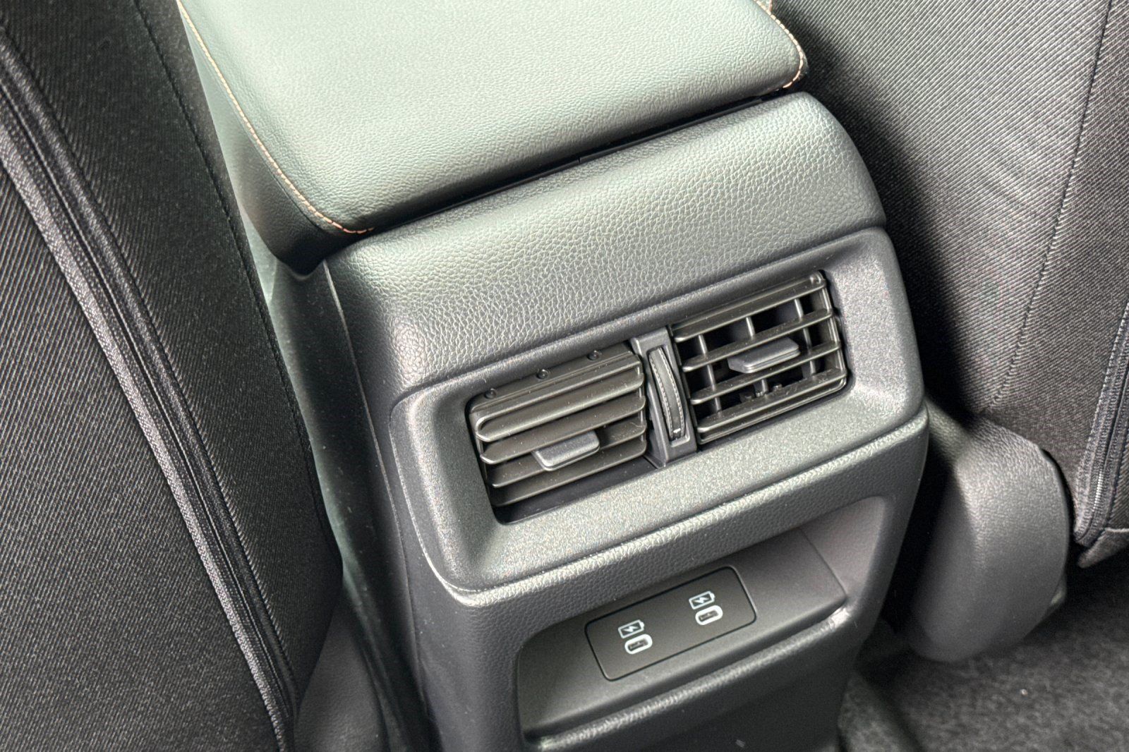 Used 2026 Honda CR-V Sport image 32