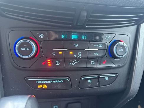 Used 2018 Ford Escape SEL image 21