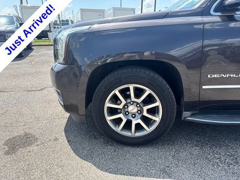 Used 2015 GMC Yukon XL Denali w/ Open Road Package AWD/4WD image 8
