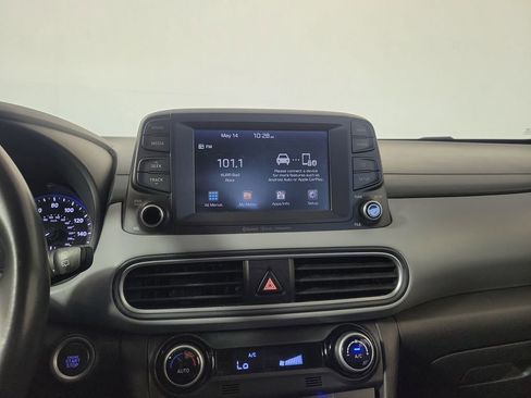 Used 2018 Hyundai Kona Limited AWD/4WD image 19