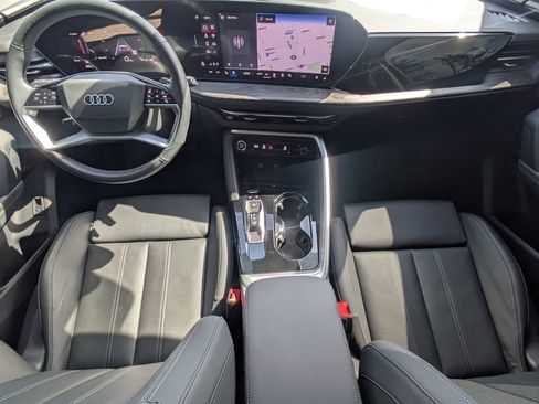Used 2025 Audi Q5 Premium Plus AWD/4WD image 15