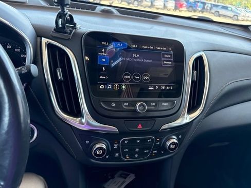 Used 2021 Chevrolet Equinox Premier AWD/4WD image 15