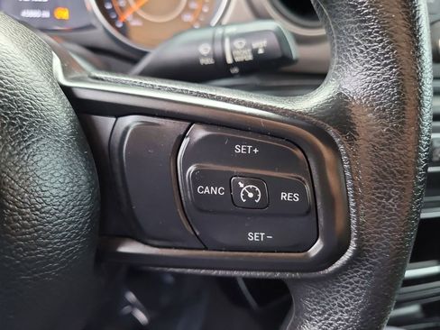 Used 2020 Jeep Gladiator Sport image 26