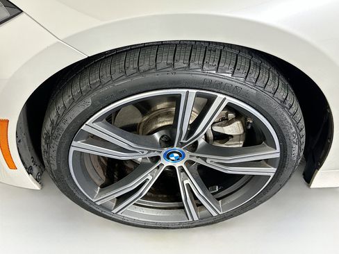 Used 2023 BMW 330e 330e w/ Premium Package image 11