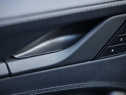 Certified 2025 Porsche 911 Carrera GTS image 23