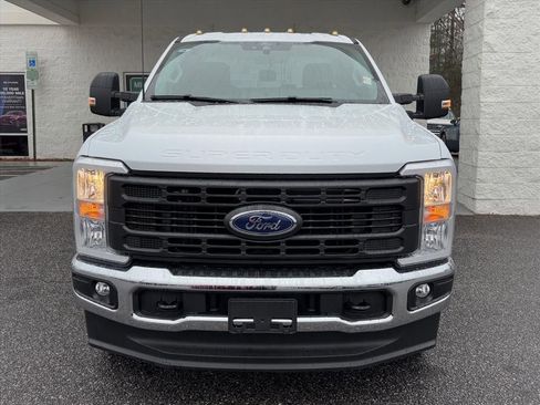 New 2026 Ford F250 XL w/ XL Chrome Package image 22