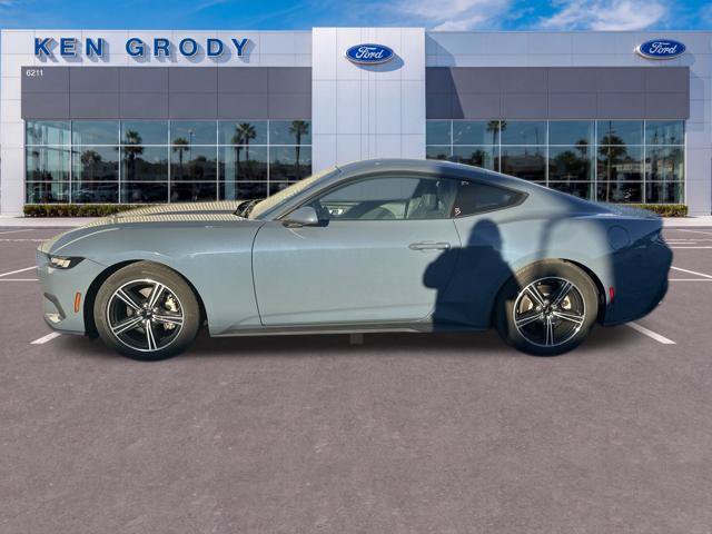 Used 2024 Ford Mustang Coupe RWD image 5