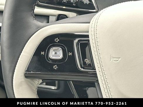 New 2026 Lincoln Aviator Black Label w/ Jet Appearance Package image 27