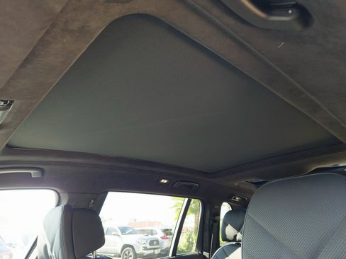 New 2026 BMW X7 xDrive40i w/ M Sport Package image 16