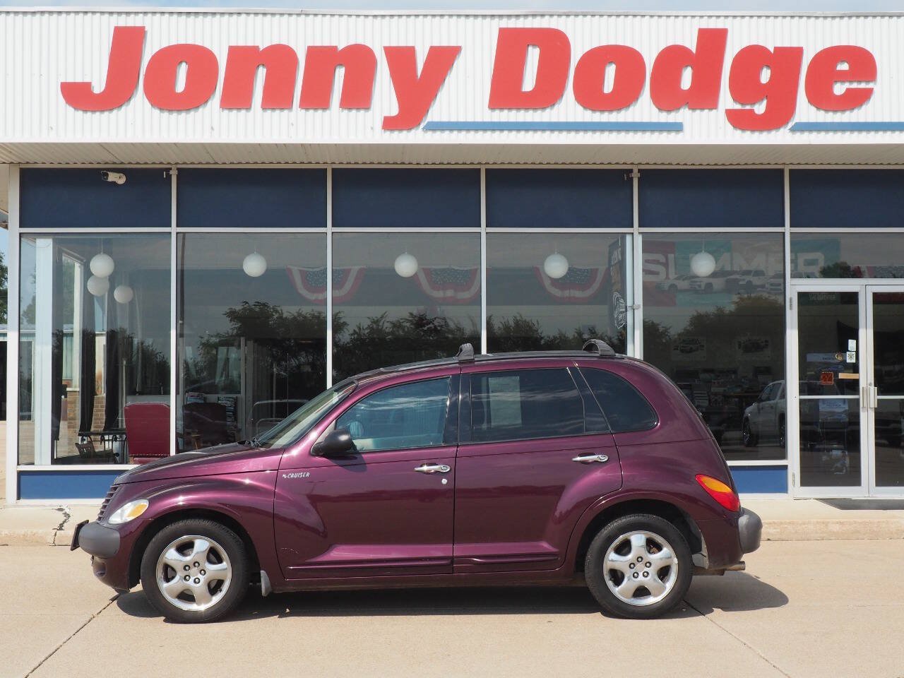 Used 2002 Chrysler PT Cruiser Limited FWD image 2