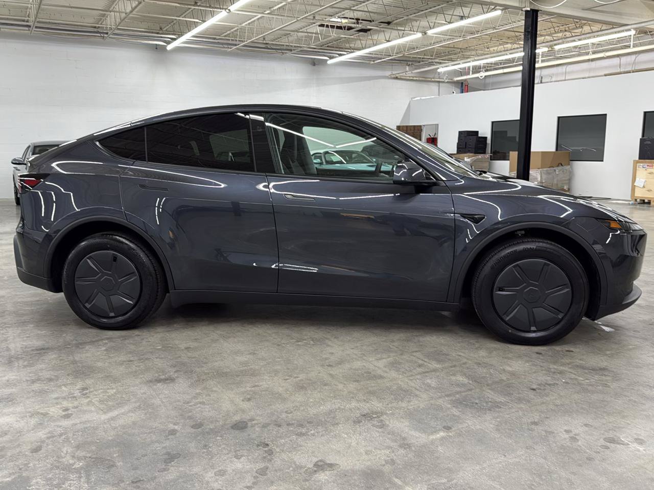 Used 2026 Tesla Model Y 2WD image 6