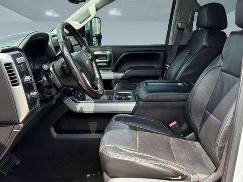 Used 2015 Chevrolet Silverado 2500 LTZ w/ Duramax Plus Package AWD/4WD image 5