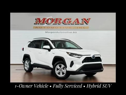 Used 2019 Toyota RAV4 LE AWD/4WD image 1