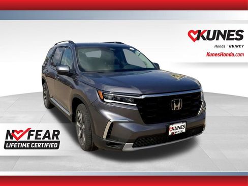 Used 2025 Honda Pilot Elite image 1