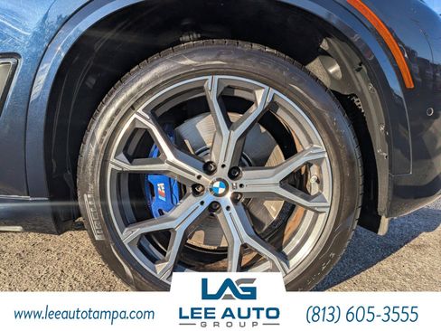 Used 2020 BMW X5 M50i w/ Premium Package image 10