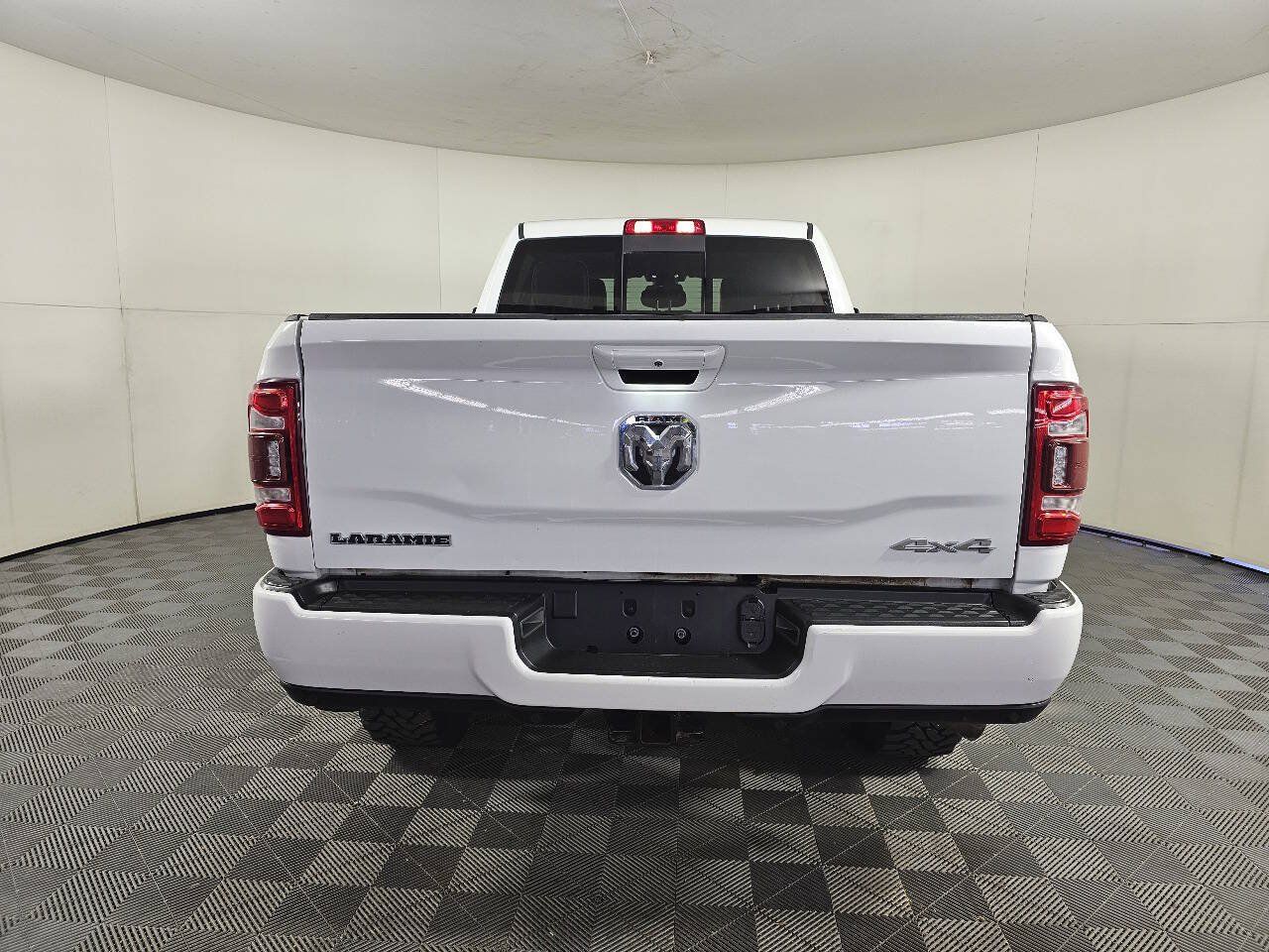 Used 2023 RAM 2500 Laramie AWD/4WD image 8