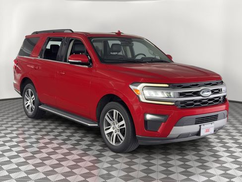 Used 2022 Ford Expedition XLT RWD image 7
