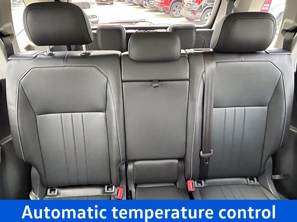 Certified 2023 Volkswagen Tiguan SE w/ Panoramic Sunroof Package FWD image 16
