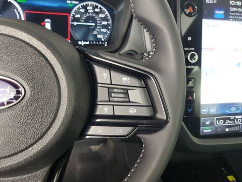 Used 2025 Subaru Forester Premium image 24