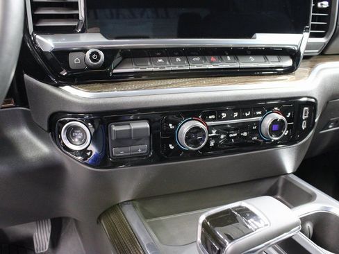 Used 2024 Chevrolet Silverado 1500 LT Trail Boss w/ Protection Package image 54