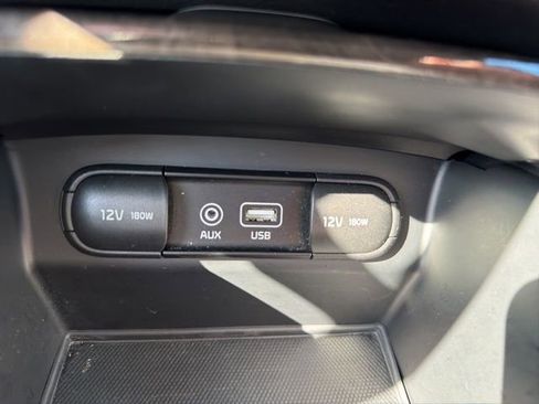 Used 2018 Kia Sorento EX image 9