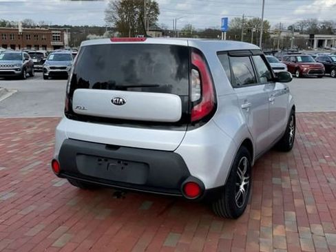 Used 2015 Kia Soul image 2