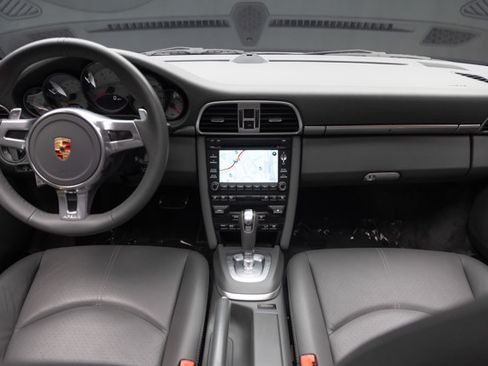 Used 2010 Porsche 911 Carrera S RWD image 4