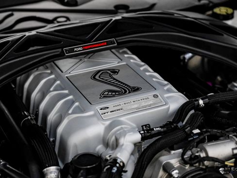 Used 2021 Ford Mustang Shelby GT500 w/ Carbon Fiber Track Pack image 93