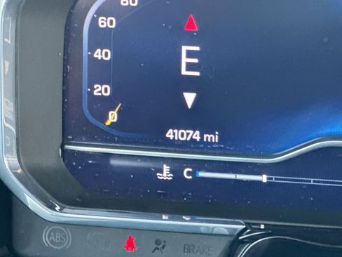 Used 2025 Chevrolet Silverado 1500 LTZ w/ Technology Package image 15