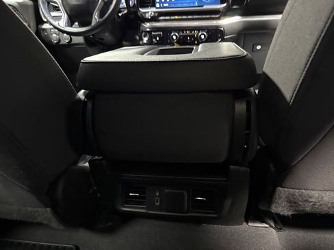 Used 2023 Chevrolet Silverado 1500 LT w/ Z71 Off-Road Package image 16