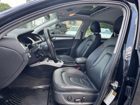 Used 2010 Audi A4 2.0T Premium image 11