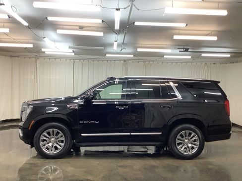 Used 2025 GMC Yukon Denali AWD/4WD image 11