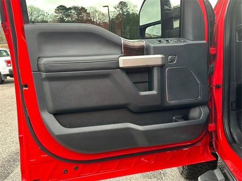 Certified 2022 Ford F250 Lariat w/ Lariat Ultimate Package image 10