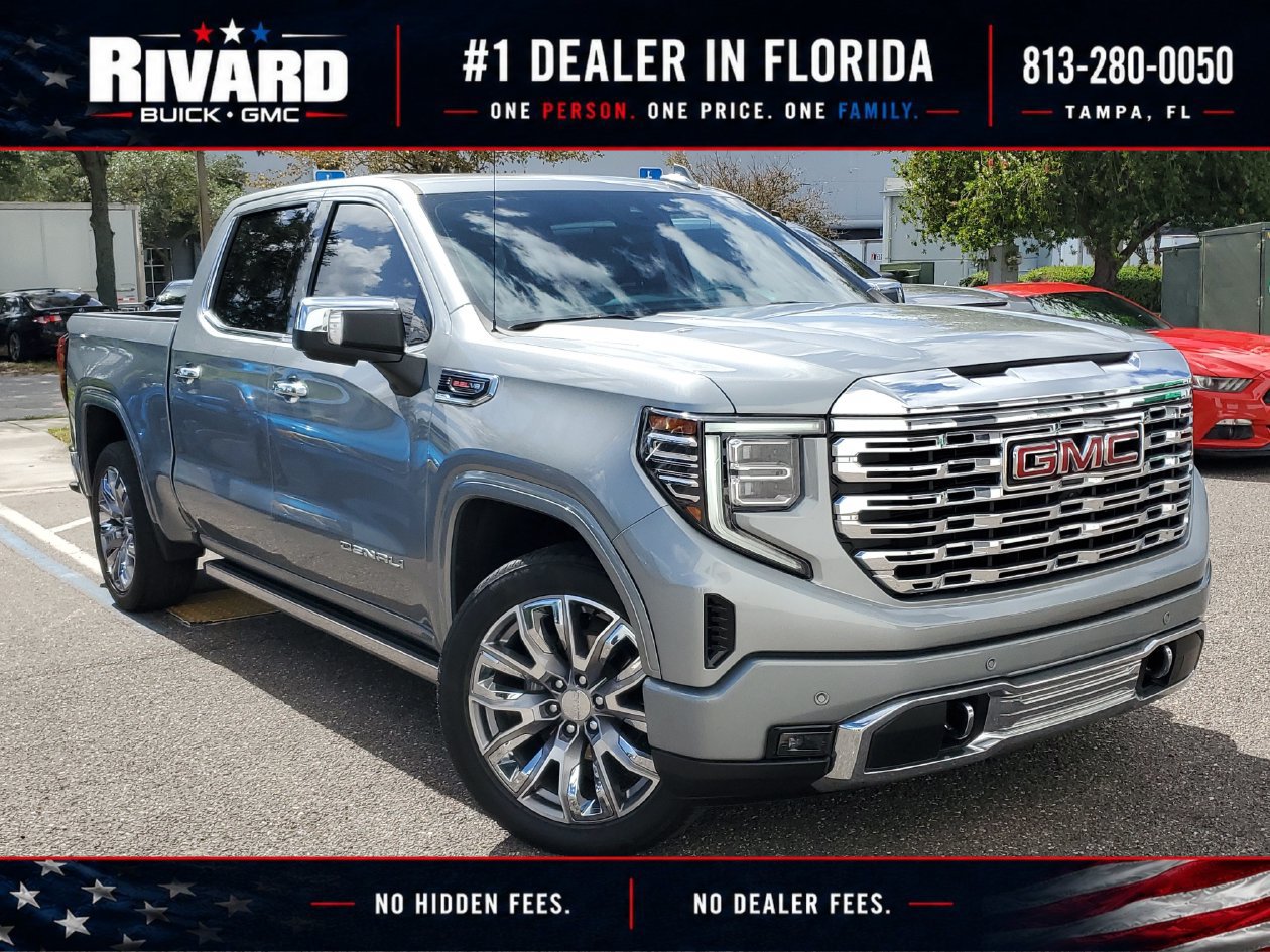 Used 2025 GMC Sierra 1500 Denali AWD/4WD image 1