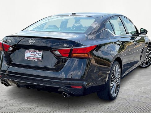Used 2023 Nissan Altima 2.5 SL image 11