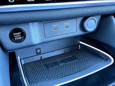 New 2026 Nissan Rogue Platinum image 18