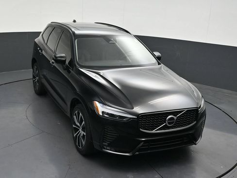 Certified 2024 Volvo XC60 B5 Plus w/ Protection Package Premier AWD/4WD image 25