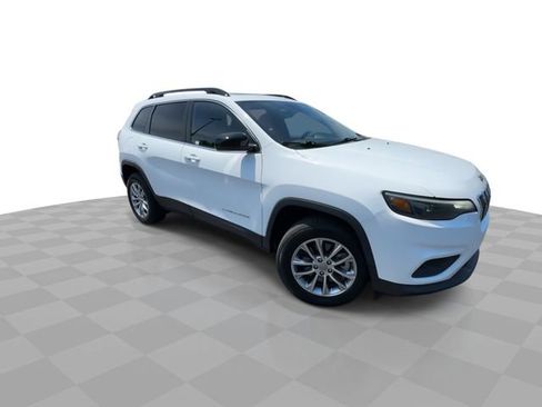 Used 2022 Jeep Cherokee Latitude Lux w/ Sun & Sound Group AWD/4WD image 2