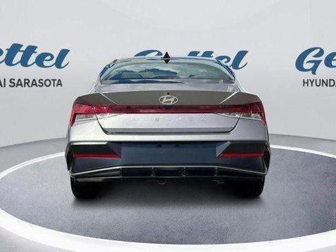 New 2025 Hyundai Elantra SEL w/ Cargo Package image 6