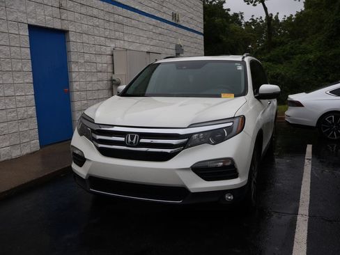 Used 2017 Honda Pilot Elite image 3