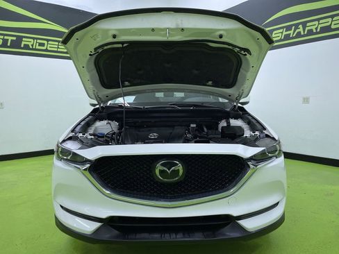 Used 2021 MAZDA CX-5 Touring image 4