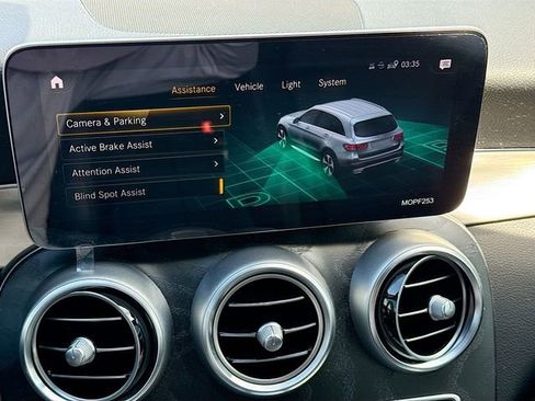 Used 2020 Mercedes-Benz GLC 300 4MATIC image 33